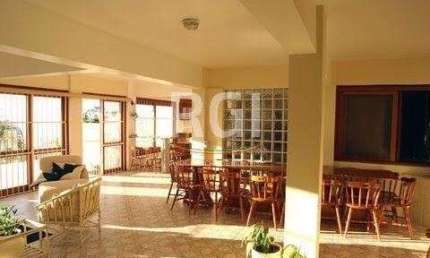 Casa para Venda - 485m², 3 dormitórios, sendo 1 suites, 4 vagas - Teresópolis