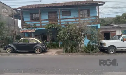 Casa com 3 quartos, vaga de garagem, churrasqueira, no bairro Partenon, Porto Alegre/RS