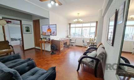 Apartamento com 2 quartos à venda na Rua Voluntários da Pátria, 673, Centro Histórico, Porto Alegre