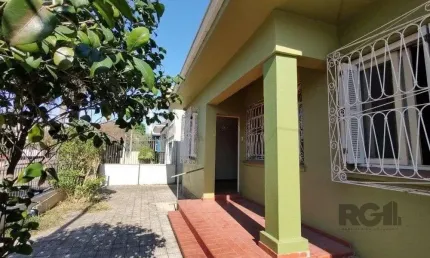 Casa com 4 quartos à venda na Rua Onze de Agosto, 277, São João, Porto Alegre
