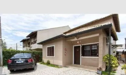 Casa em Porto Alegre, no bairro Aberta Dos Morros, com 5 dormitório(s), e 5 banheiros, à venda.