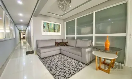 Excelente apartamento 1 dormitório com suíte , lavabo e vaga coberta