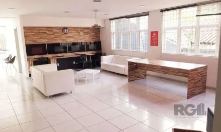 Casa comercial com 12 dormitórios no bairro Teresópolis