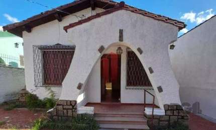 Casa com 3 quartos à venda na Avenida Clemenciano Barnasque, 265, Teresópolis, Porto Alegre