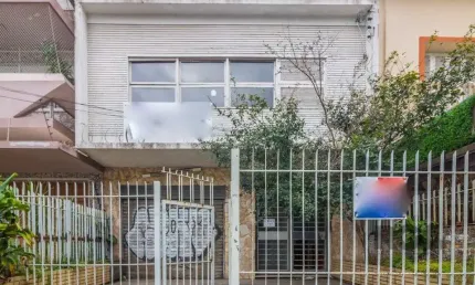 Casa com 5 quartos à venda na Avenida Venâncio Aires, 1033, Farroupilha, Porto Alegre