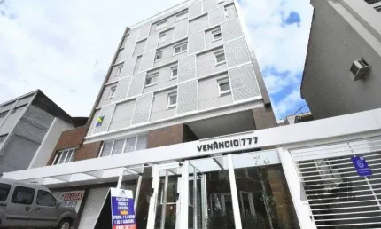 Apartamento com 2 quartos à venda na Avenida Venâncio Aires, 856, Santana, Porto Alegre