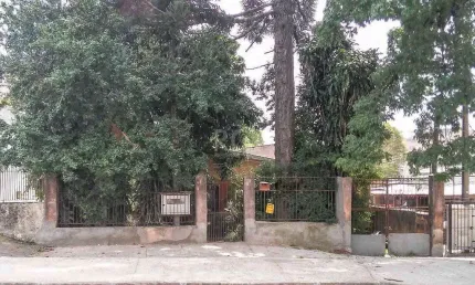 terreno com 605m², 11m de frente e 55m de frente a fundos.