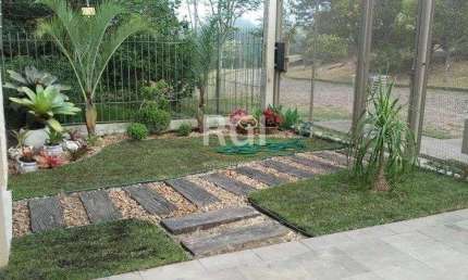 Casa para Venda - 350m², 3 dormitórios, sendo 1 suites, 2 vagas - Alto Teresópolis