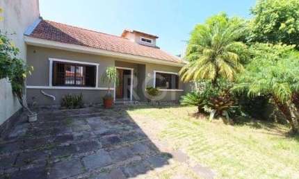 Casa para Venda - 155m², 3 dormitórios, 1 vaga - Guarujá
