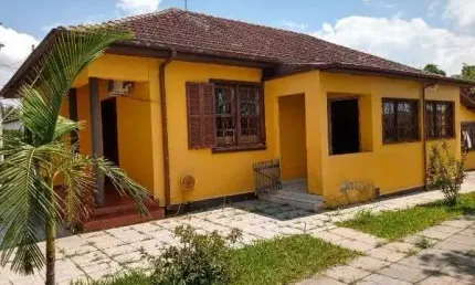 Casa para Venda - 100m², 2 dormitórios, 8 vagas - Guarujá
