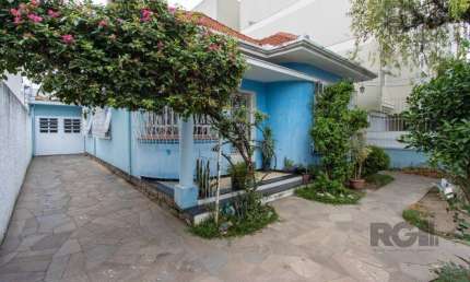 Casa para Venda - 126.89m², 3 dormitórios, 5 vagas - Azenha