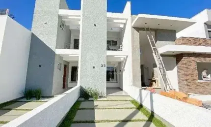 Casa em porto alegre, no bairro hípica, com 2 dormitório(s), e 2 banheiros, à venda.