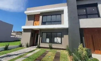 Casa Condominio em Porto Alegre, no bairro Ipanema, com 3 dormitório(s), e 3 banheiros, à venda.