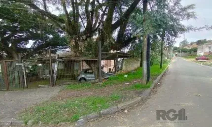 Terreno em Porto Alegre, no bairro Santa Tereza, à venda.