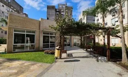Apartamento em Porto Alegre, no bairro Cavalhada, com 2 dormitório(s), e 2 banheiros, à venda.