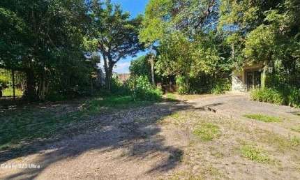 Terreno em Porto Alegre, no bairro Ipanema, à venda.