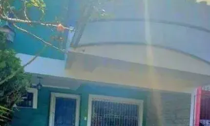 Casa em Porto Alegre, no bairro Hípica, com 3 dormitório(s), e 3 banheiros, à venda.