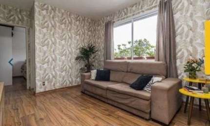 Apartamento em Porto Alegre, no bairro Camaquã, com 1 dormitório(s), e 1 banheiros, à venda.