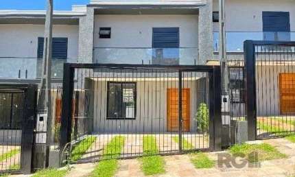 Casa Condominio em Porto Alegre, no bairro Tristeza, com 3 dormitório(s), e 3 banheiros, à venda.