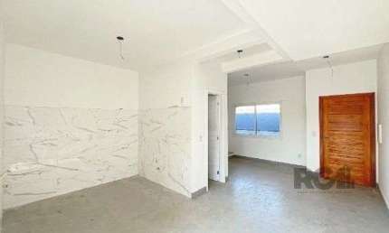 Casa Condominio em Porto Alegre, no bairro Nonoai, com 2 dormitório(s), e 2 banheiros, à venda.