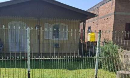 Casa com 2 quartos à venda na Estrada do Varejão, 773, Lami, Porto Alegre