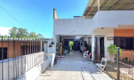 Casa com 5 quartos à venda na Avenida Vicente Monteggia, 2281, Cavalhada, Porto Alegre