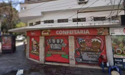 Loja de esquina na Avenida Protásio Alves Bairro Rio Branco