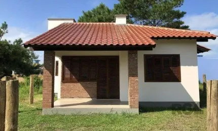 Casa para venda - 95m², 3 dormitórios, sendo 1 suites, 3 vagas - balneário atlântico