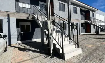 Casa com 2 quartos à venda na Avenida João Antônio Silveira, 497, Restinga, Porto Alegre