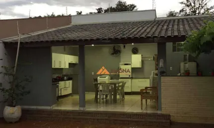 Sobrado com 3 dormitórios à venda, 310 m² por r$ 600.000