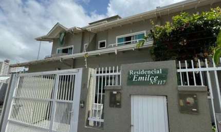 Casa para Venda em Itajaí, Dom Bosco, 2 dormitórios, 2 suítes, 3 banheiros, 1 vaga