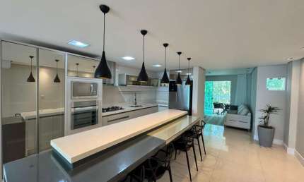 Apartamento para Locação em Itajaí, Cabeçudas, 5 dormitórios, 5 suítes, 1 banheiro, 4 vagas