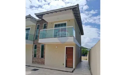 Casa com dois dormitórios e banheiro no centro do barroco.