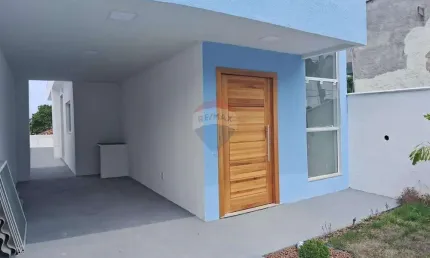 Casa de dois dormitórios com suíte no Parque Nanci.