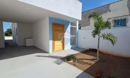 Casa de dois dormitórios com suíte no Parque Nanci.