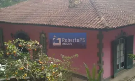 Linda casa com 4 dormitórios em condomínio em Santo Antônio do Pinhal.
