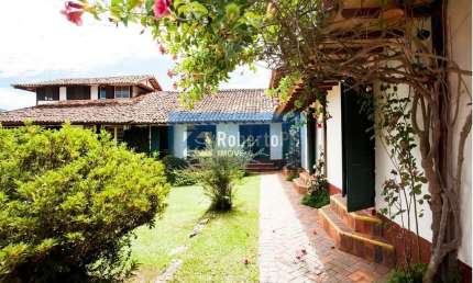 Maravilhoso Hotel fazenda  à venda em meio a natureza
