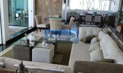 Lindíssima casa exclusiva de alto padrão em Mogi das Cruzes