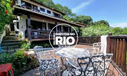 Casa em condomínio fechado com 5 quartos à venda na Rua Av. Litorânia, --, Centro, Mangaratiba, 230 m2 por R$ 1.200.000