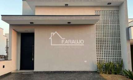 Casa Térrea com piscina no Villaggio Ipanema I em Sorocaba-SP: conforto, lazer e segurança em um só lugar.