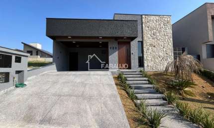 Oportunidade Exclusiva! Casa Térrea no Green Valley, Votorantim - 3 Suítes, 175m², 4 Vagas! Oportunidade para poucos!