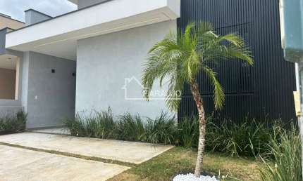 Oportunidade única: Casa em condomínio com 3 quartos e 110m² no Horto Florestal, Sorocaba-SP. Aproveite antes que acabe!