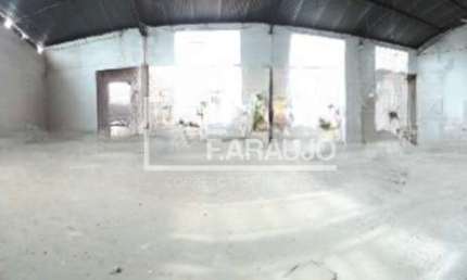 Oportunidade única na Vila Hortência: área com 3 imóveis, 933 m² e localização privilegiada. Bairro nobre!