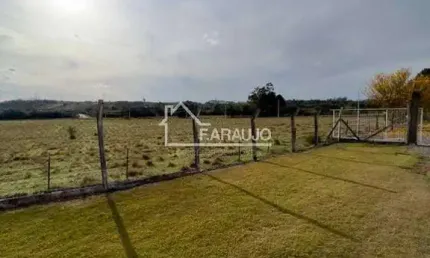 Este terreno de 13,4 alqueires, localizado em Araçoiaba da Serra, é o cenário perfeito para tornar seu sonho realidade.