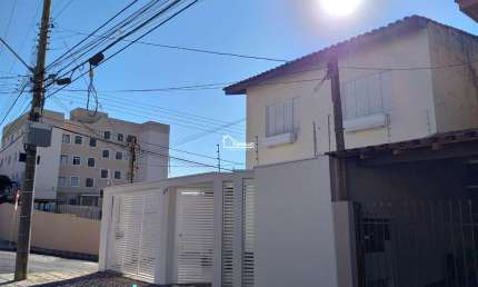 Sobrado à venda no Jardim Europa, Sorocaba | 5 quartos, suíte, home office, garagem para 4 carros | Excelente para morar ou investir!
