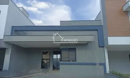 Casa térrea para venda em Condomínio fechado em Sorocaba/SP.