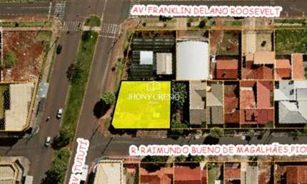 Terreno comercial na Avenida Tuiuti, esquina 521 metros