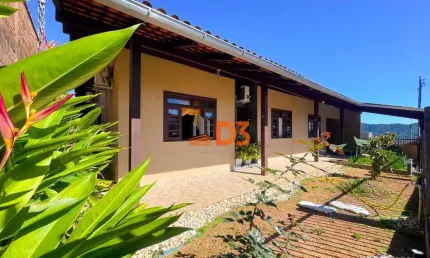 Casa com 3 quartos à venda no Garcia, Blumenau , 235 m2 por R$ 679.990