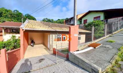 Casa comercial com 1 sala para alugar no Itoupava Central, Blumenau  por R$ 2.100