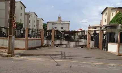 Apartamento com 3 quartos à venda na Rua Waldomiro Fernandes, Parque Jamaica, Londrina